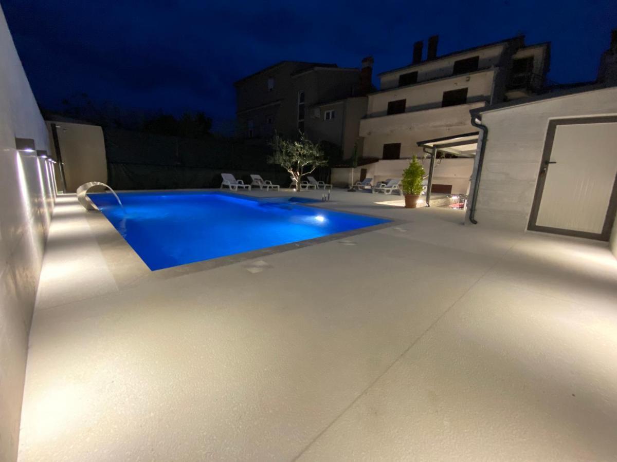 House Pula 2080 Villa Bagian luar foto